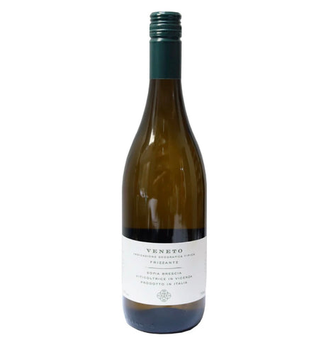 A bottle of Veneto FriZzante non-alcoholic red wine from Veneto, Italy, featuring a dark green glass bottle, a white paper label with black text, and a dark green foil-wrapped neck, set against a plain white background.