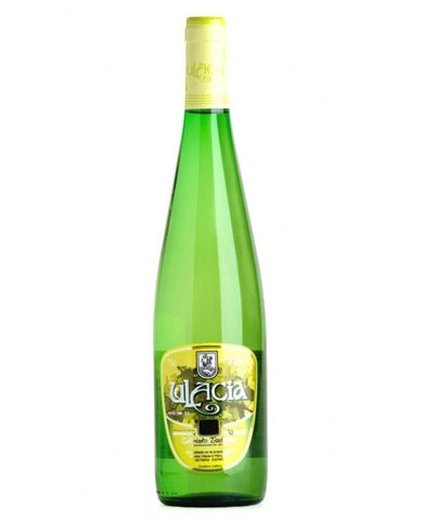 A bottle of Ulacia Getariako Txakolina